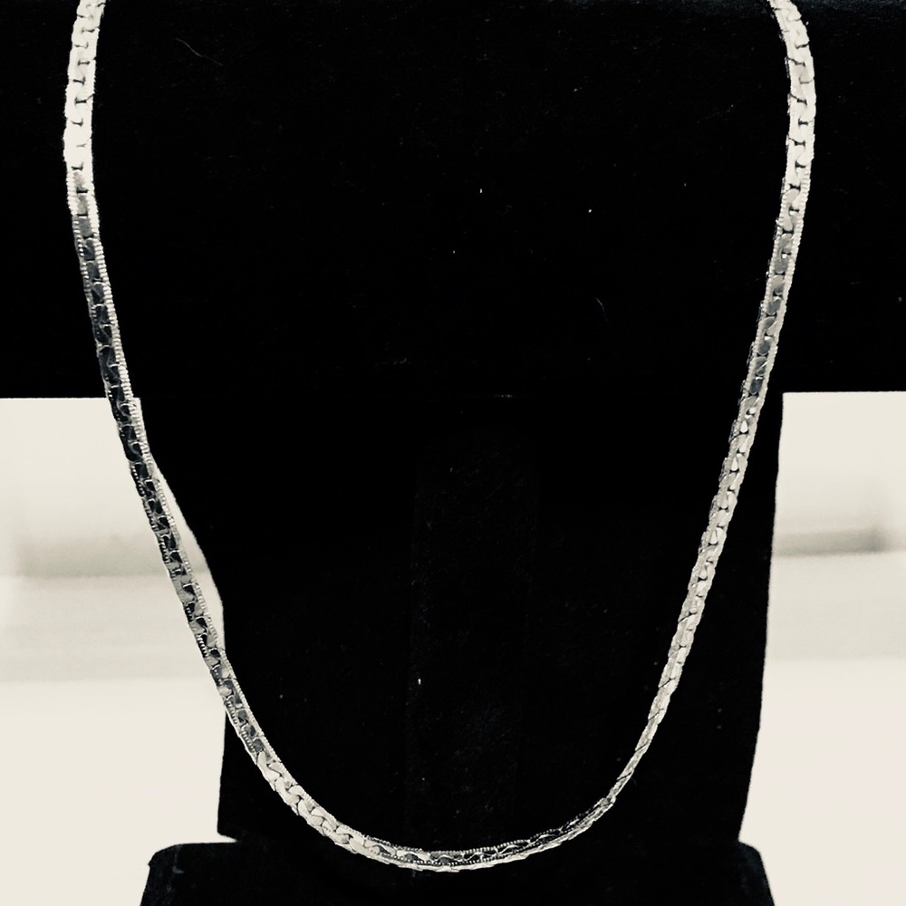 Silver necklace